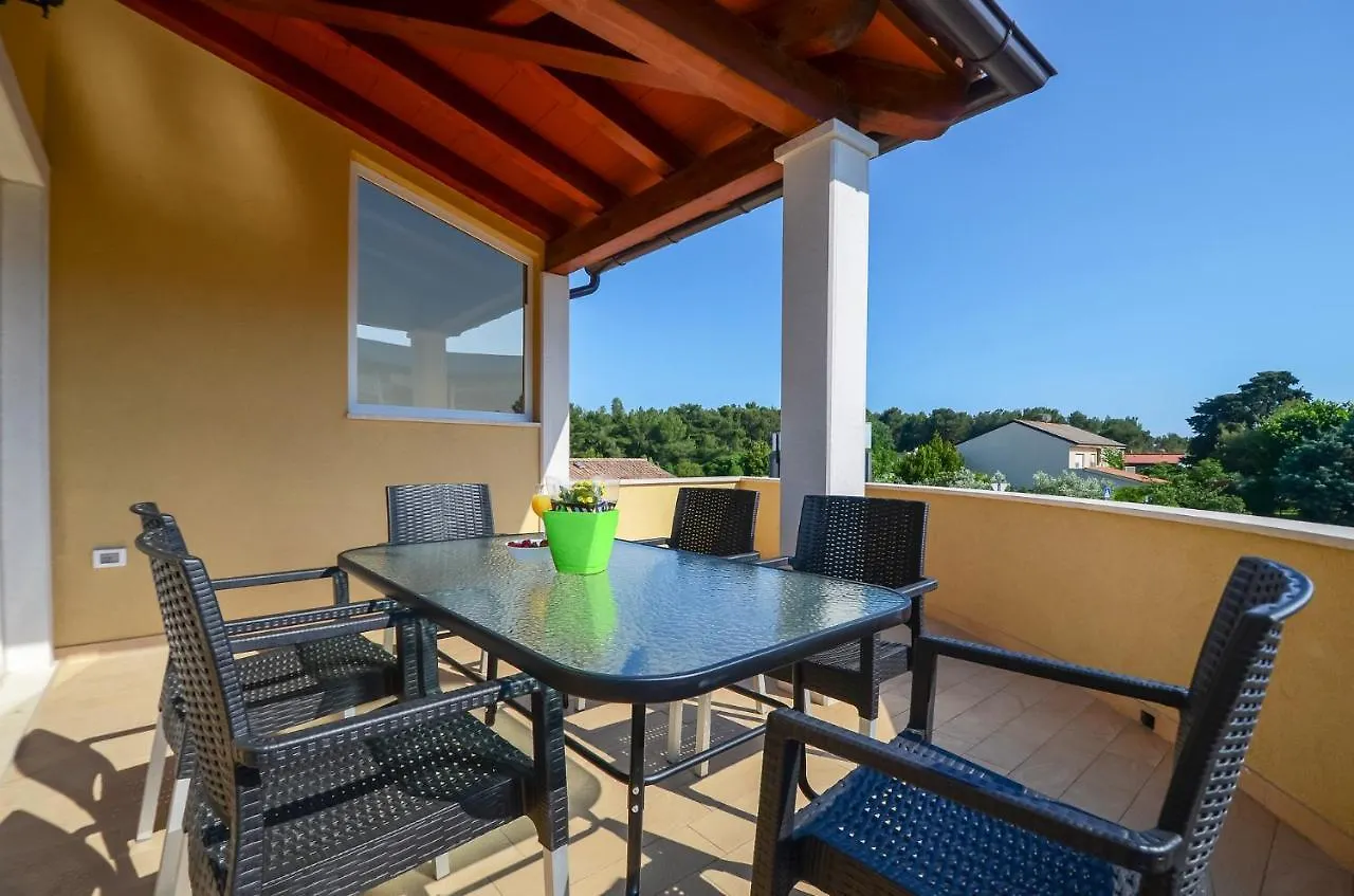 Apartments Macuka- New And Luxury, Near Beach Banjole